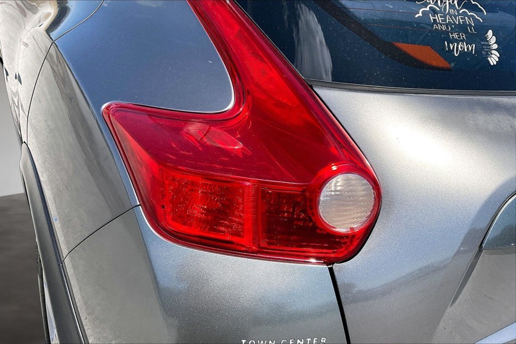 Used 2013 Nissan Juke S FWD image 21