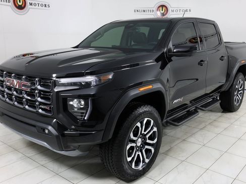 Used 2024 GMC Canyon AT4 w/ AT4 Premium Package image 5