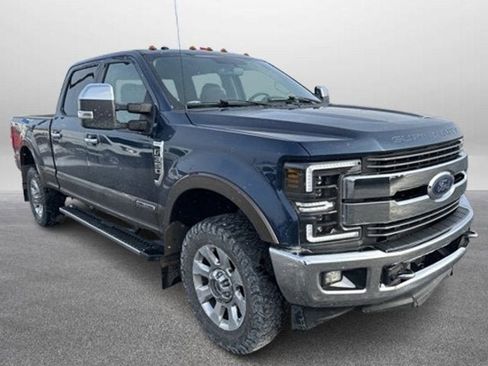 Used 2017 Ford F350 Lariat w/ Chrome Package image 5