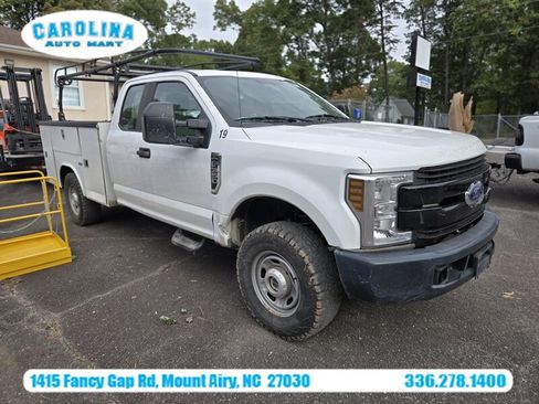 Used 2018 Ford F350 XL AWD/4WD image 2