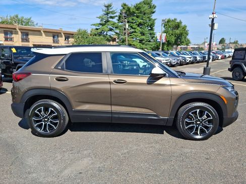 Used 2021 Chevrolet TrailBlazer ACTIV w/ Sun and Liftgate Package image 7