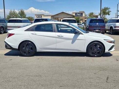 New 2026 Hyundai Elantra SEL Sport FWD image 31