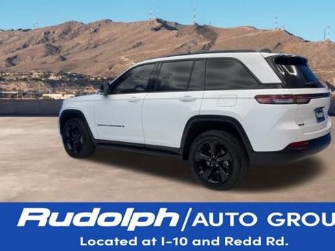 Used 2024 Jeep Grand Cherokee Limited w/ Black Appearance Package image 3