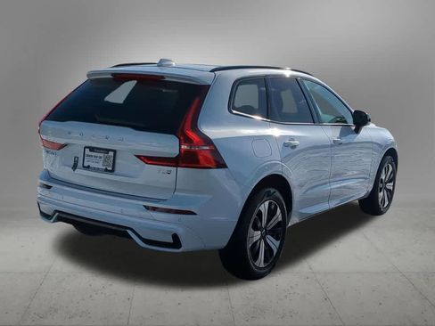 Certified 2025 Volvo XC60 T8 Core w/ Protection Package Premier image 6