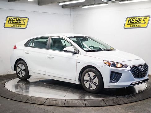 Used 2020 Hyundai Ioniq Blue image 5