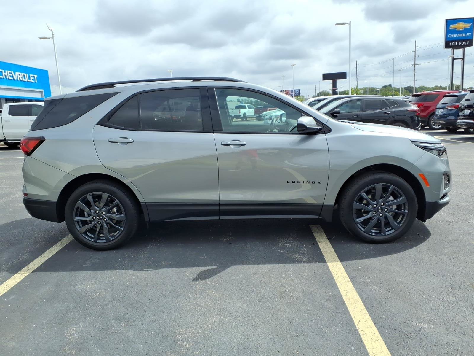 Used 2024 Chevrolet Equinox RS AWD/4WD image 28