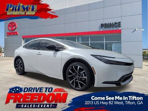 New 2026 Toyota Prius Plug-In Hybrid FWD image 1
