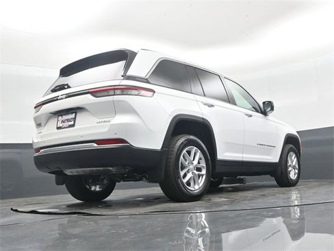 New 2025 Jeep Grand Cherokee Laredo X w/ Luxury Tech Group I image 39
