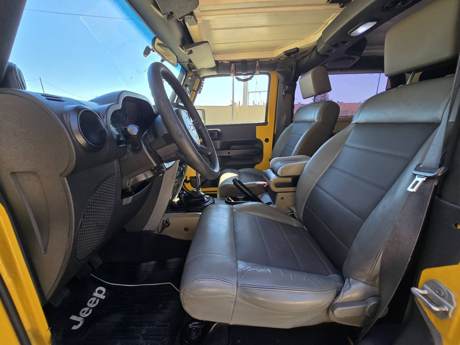 Used 2009 Jeep Wrangler X AWD/4WD image 6