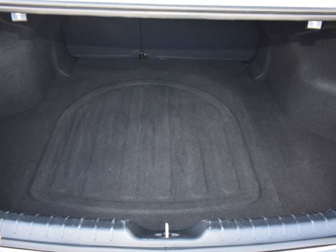 Used 2025 Kia K4 LXS image 32