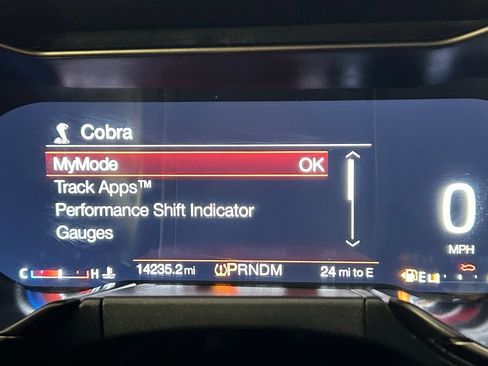 Used 2022 Ford Mustang Shelby GT500 w/ Technology Package image 23