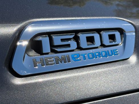 Used 2024 RAM 1500 Laramie image 11