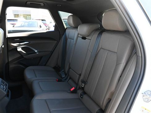 New 2025 Audi Q5 Premium Plus image 14
