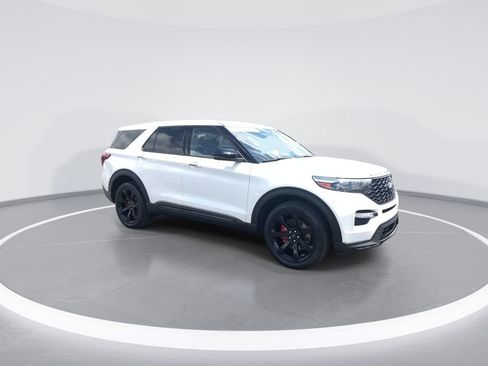 Used 2022 Ford Explorer ST w/ Equipment Group 401A AWD/4WD image 2
