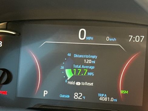 Used 2025 Toyota RAV4 XLE FWD image 30