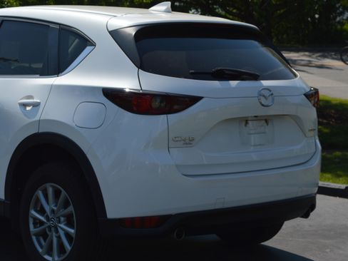 Used 2021 MAZDA CX-5 Touring w/ Touring Preferred SV Package AWD/4WD image 3