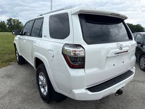 Used 2018 Toyota 4Runner SR5 Premium AWD/4WD image 4