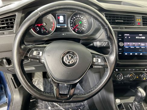 Used 2018 Volkswagen Tiguan SEL image 11