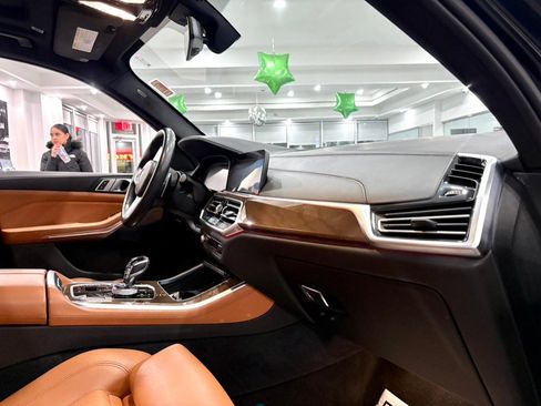 Used 2019 BMW X5 xDrive40i image 16