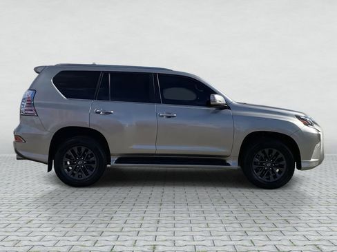 Used 2023 Lexus GX 460 Premium w/ Premium Package image 8