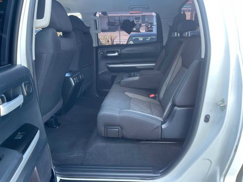 Used 2016 Toyota Tundra SR5 image 12