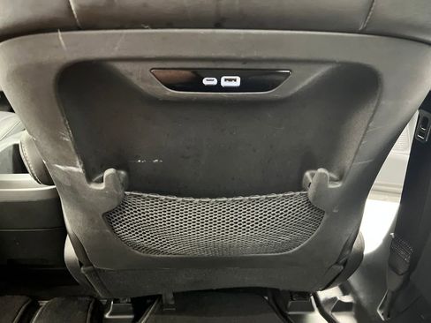 Used 2025 Chrysler Pacifica Select FWD image 25