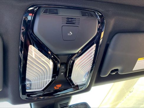 Used 2023 BMW 330i xDrive 330i xDrive w/ Premium Package image 33