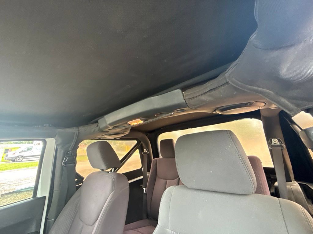 Used 2013 Jeep Wrangler Sport w/ Connectivity Group AWD/4WD image 22