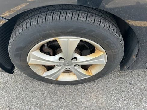 Used 2013 Hyundai Elantra FWD image 8