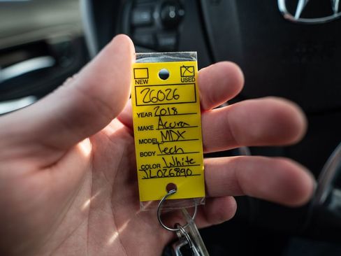 Certified 2018 Acura MDX SH-AWD w/ Technology Package image 44