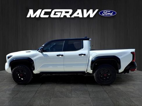 Used 2026 Toyota Tacoma TRD Pro AWD/4WD image 10