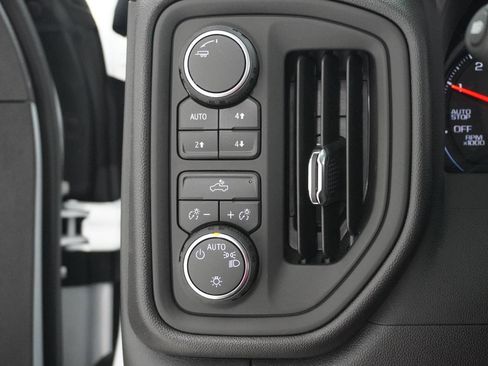 New 2026 Chevrolet Silverado 1500 Custom Trail Boss AWD/4WD image 16