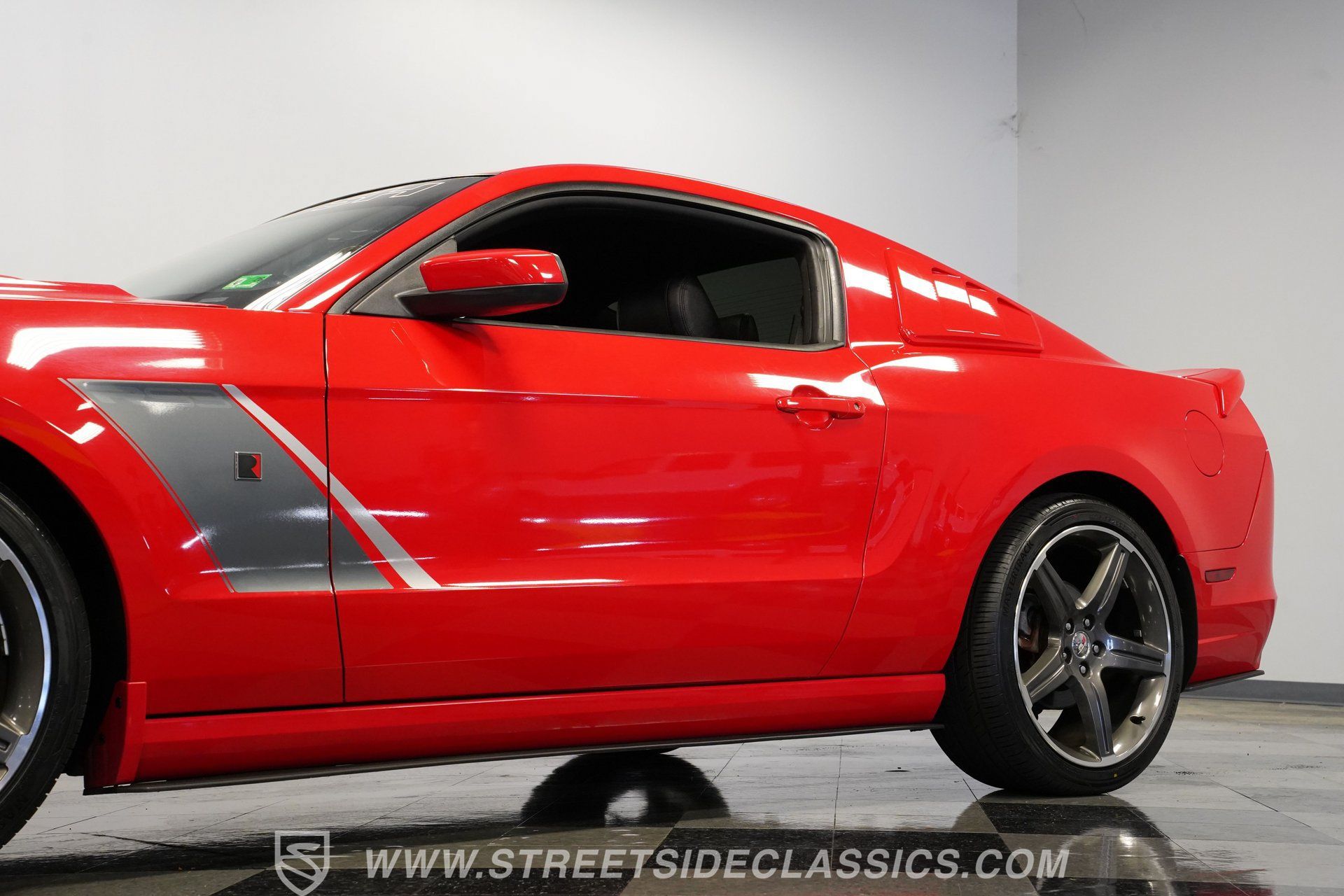 Used 2014 Ford Mustang GT Premium w/ GT Track Package RWD image 23