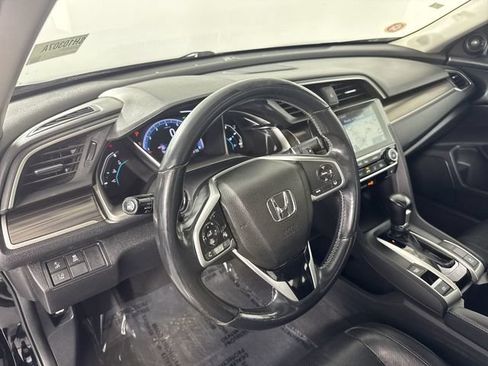 Used 2019 Honda Civic Touring image 23