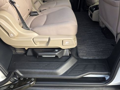 Used 2022 Honda Odyssey EX image 39