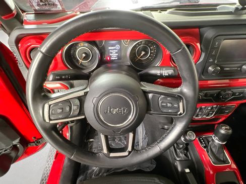 Used 2019 Jeep Wrangler Unlimited Sport S image 11