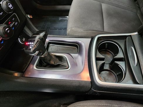 Used 2019 Dodge Charger SXT image 22