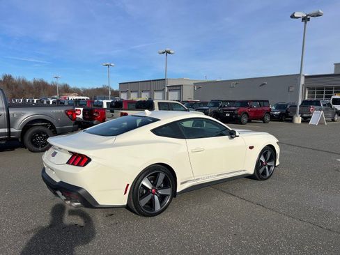 Used 2025 Ford Mustang GT Premium w/ 60th Anniversary Package image 5