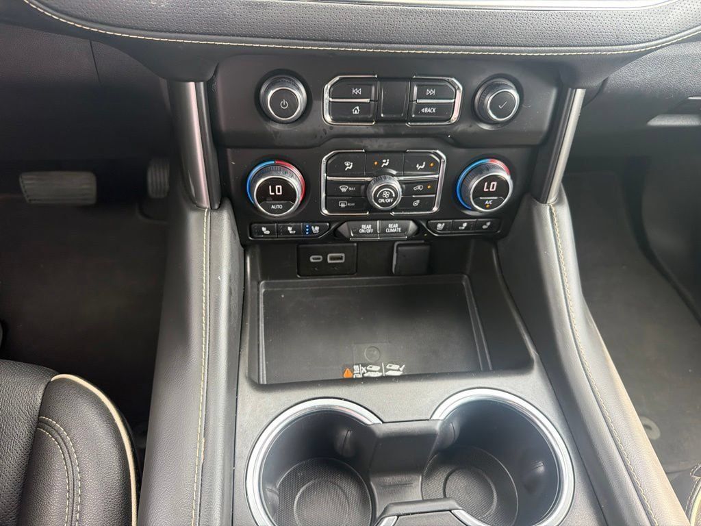 Certified 2023 Chevrolet Suburban Premier w/ Advanced Technology Package AWD/4WD image 24