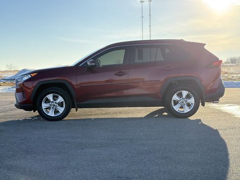 Used 2019 Toyota RAV4 XLE image 28