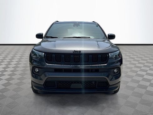 Used 2023 Jeep Compass Latitude w/ Sun and Sound Group AWD/4WD image 2