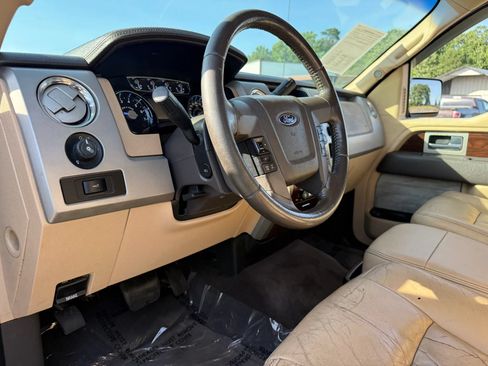 Used 2012 Ford F150 Lariat w/ Lariat Chrome Pkg RWD image 17