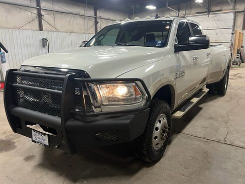Used 2016 RAM 3500 Laramie Longhorn image 2