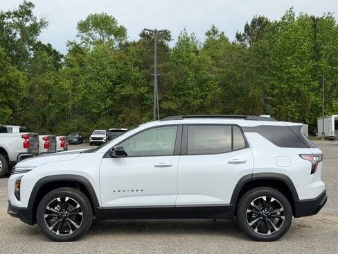 New 2026 Chevrolet Equinox RS w/ LPO, Floor Liner Package image 8