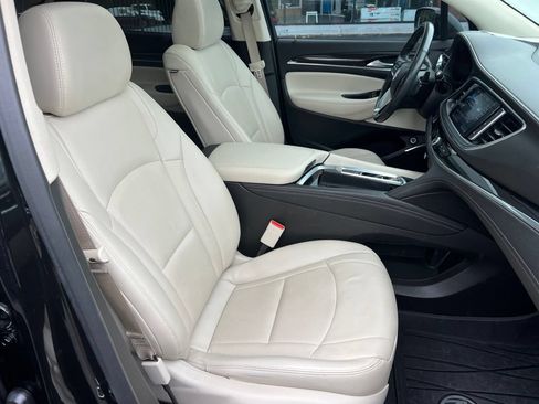 Used 2022 Buick Enclave Essence w/ Experience Buick Package FWD image 24