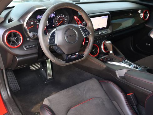 Used 2019 Chevrolet Camaro ZL1 image 9