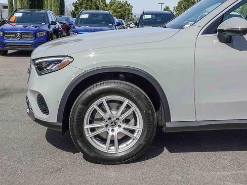 New 2026 Mercedes-Benz GLC 300 image 9
