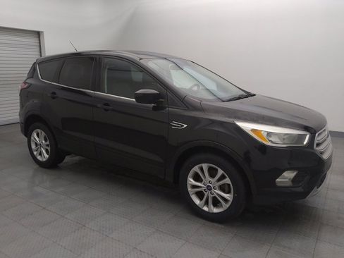 Used 2017 Ford Escape SE image 11