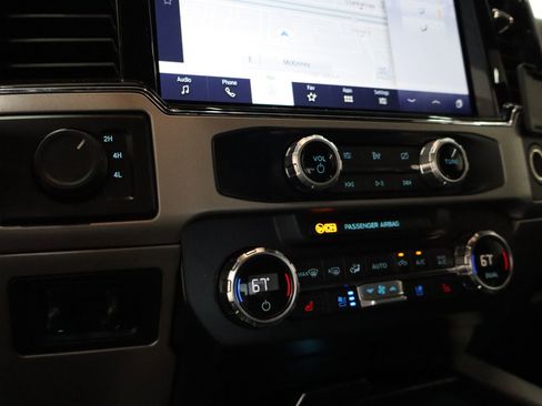 Used 2022 Ford F250 Lariat w/ Lariat Value Package image 21