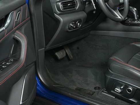 New 2024 Maserati Levante GT Ultima image 7